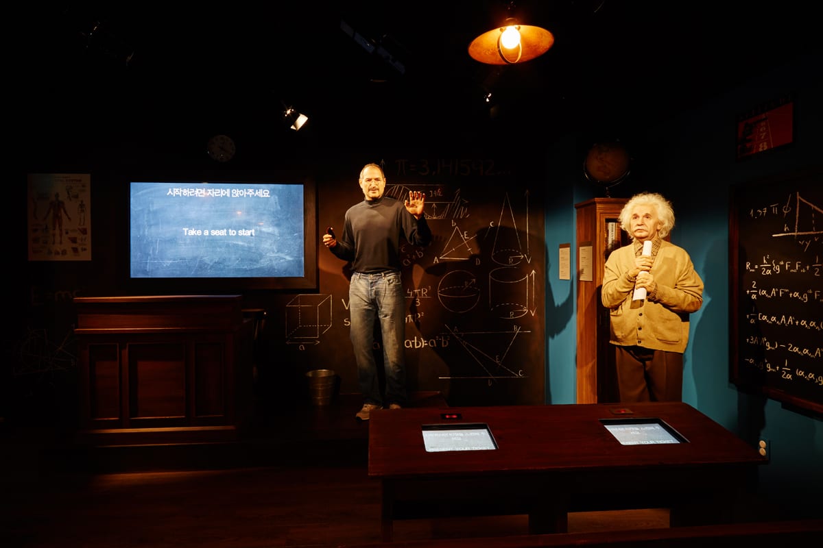 Quiz-Time-with-Steve-Jobs-and-Einstein
